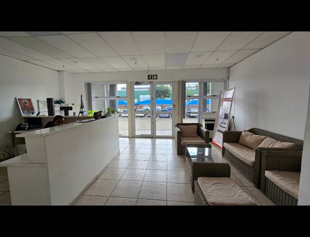 2,170M² WAREHOUSE TO LET IN SPARTAN
